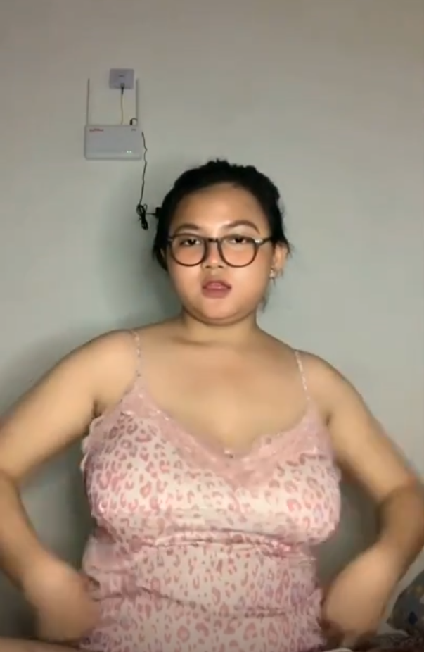 Nonton Film Host Bahenol Nakal Full Ebot Pantat Terbaru Nonton Film Host Bahenol Nakal Full Ebot Pantat Terbaru
